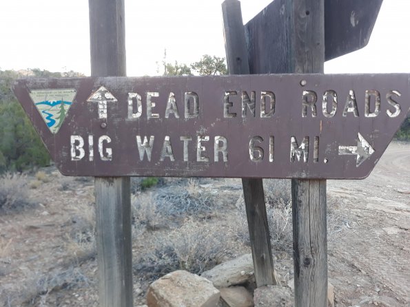 22. DeadEndRDSign